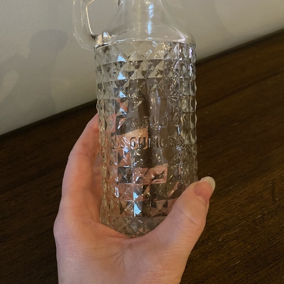 Crystal Patterned Glass Carafe - Picture 5 of 6